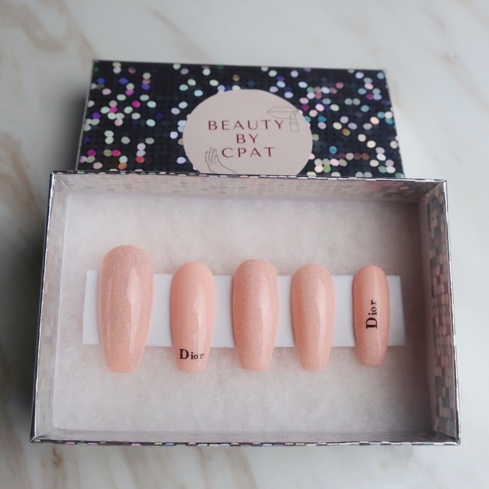 Peachy Nude Handmade LUXURY PRESS ON NAILS & Application Kit